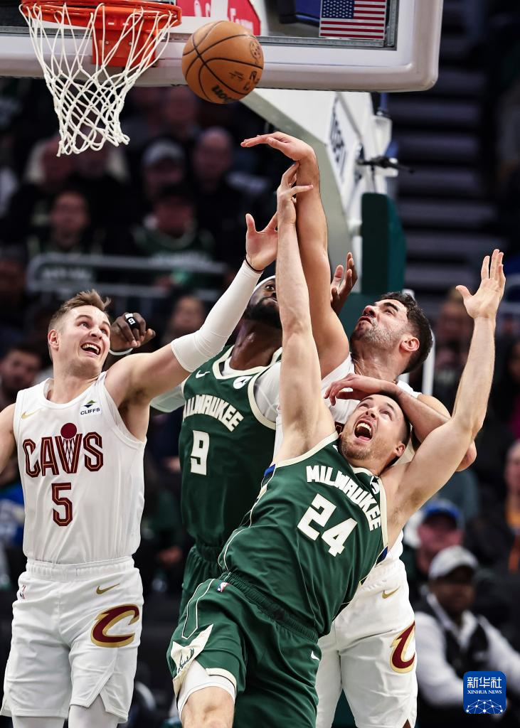 IM电竞平台首页-雄鹿队在比赛中连续获胜,稳步向前的英文